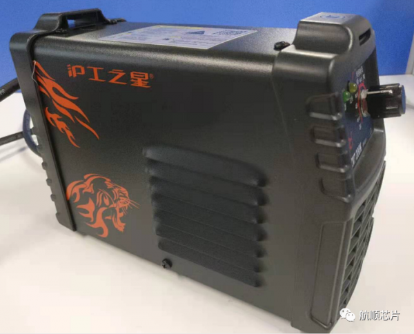 图片1.png 焊机实物图