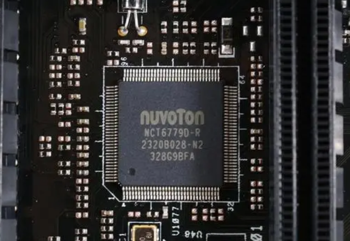 新唐超级IO芯片